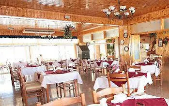 Petsas & Tavern * Peyia